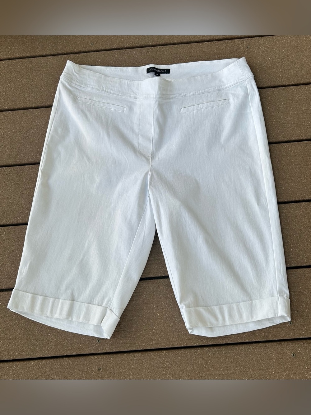 95/2 ADDITION ELLE Women's White Stretch Bermuda Pull On
Shorts